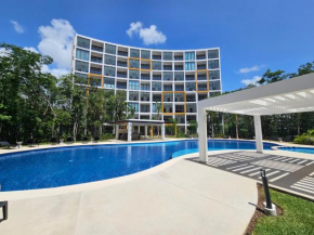 Condo Deluxe con jardín privado & jungla